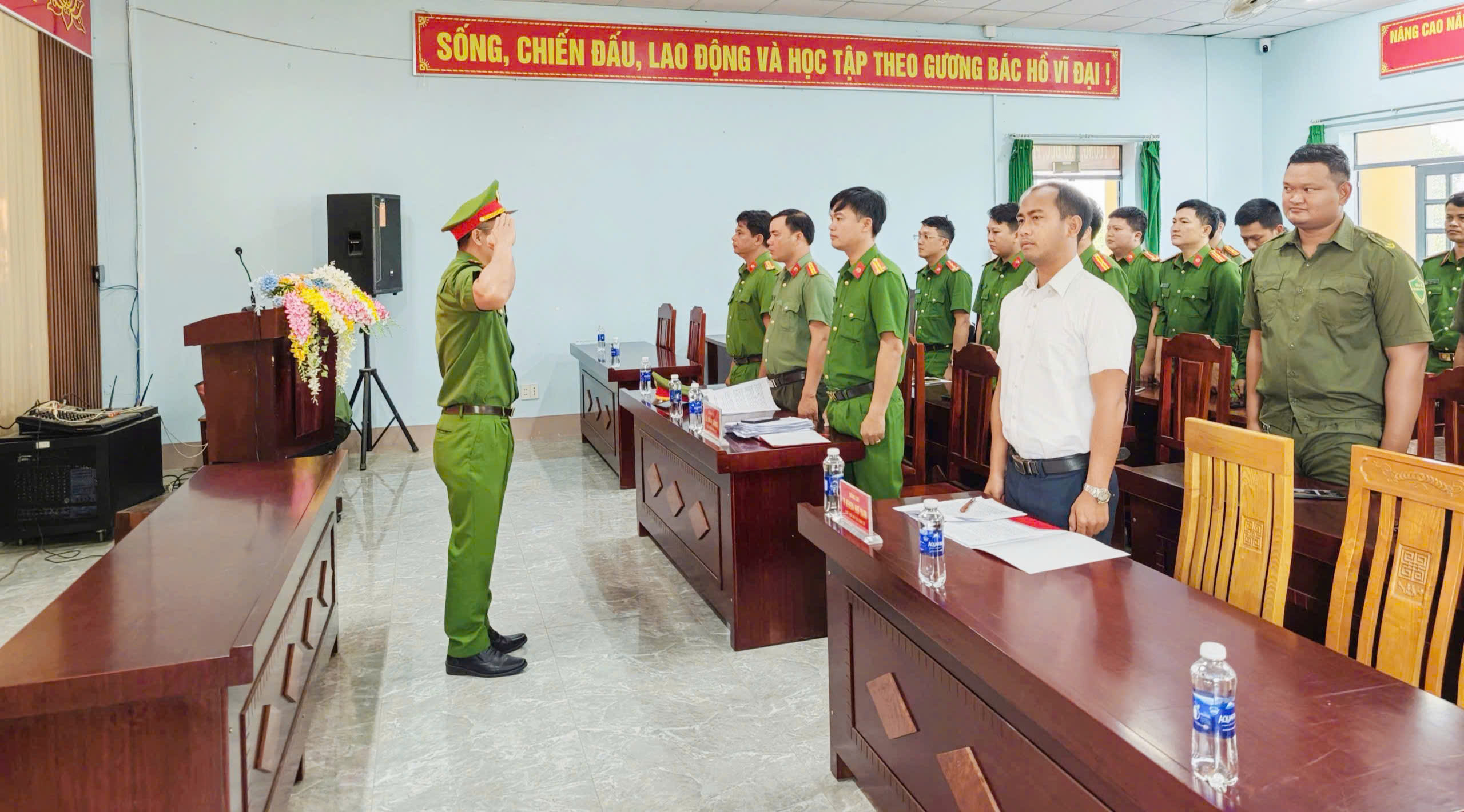 Lễ ra quân chiến dịch mùa hè số cùng VNeID